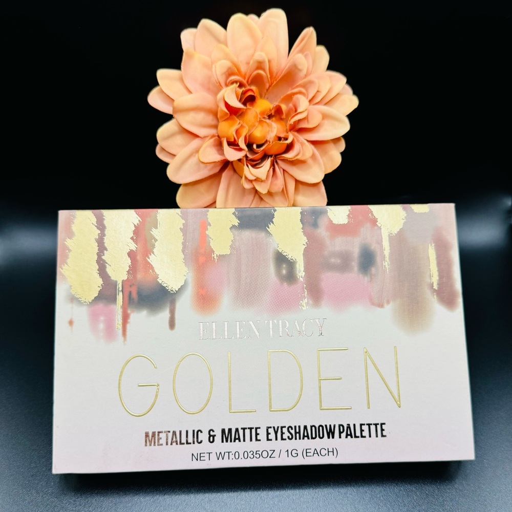 ELLEN TRACY GOLDEN METALLIC & MATTE EYESHADOW PALETTE